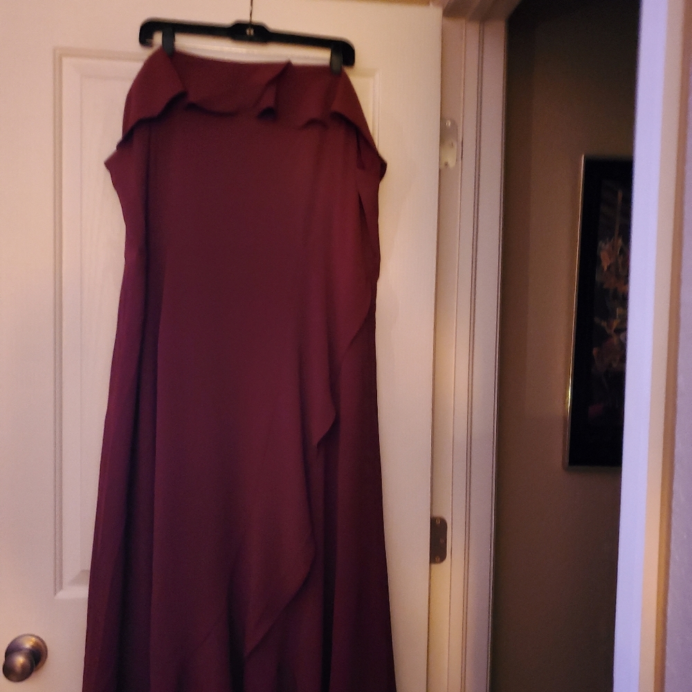 Off shoulders dress